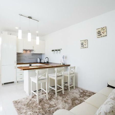 קוסטה דל סילנסיו New Apartment In Tenerife מראה חיצוני תמונה