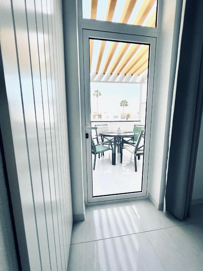 קוסטה דל סילנסיו New Apartment In Tenerife מראה חיצוני תמונה