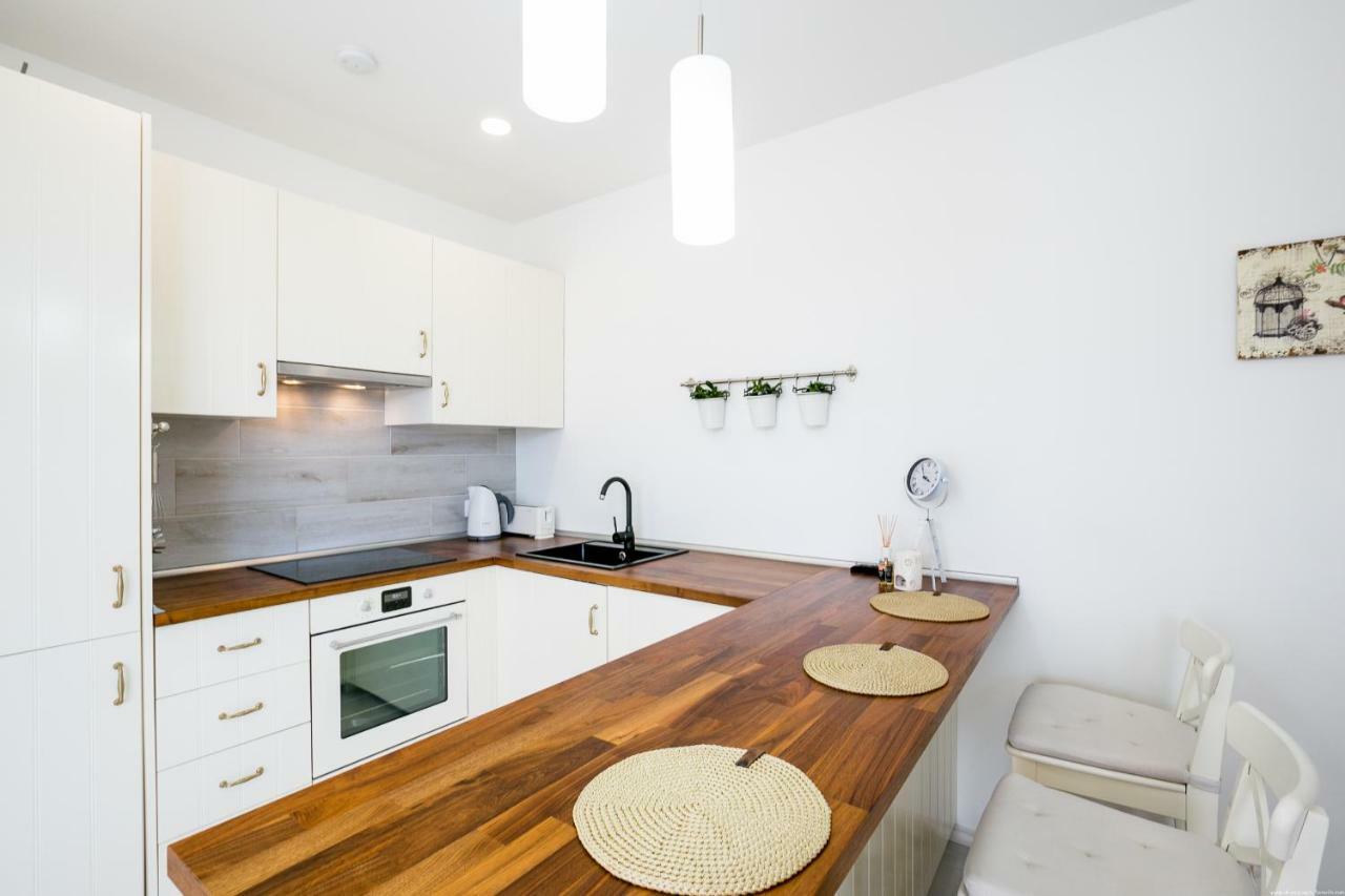 קוסטה דל סילנסיו New Apartment In Tenerife מראה חיצוני תמונה